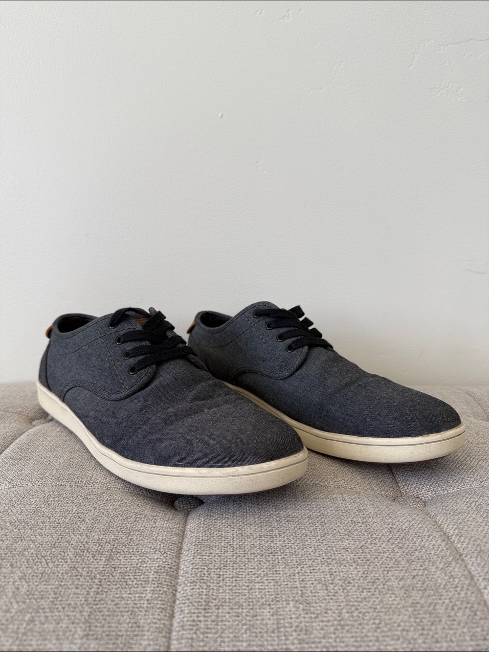 Steve Madden Fenta Gray Fabric Low Top Casual Fashion Lace-Up Sneakers Men's 11